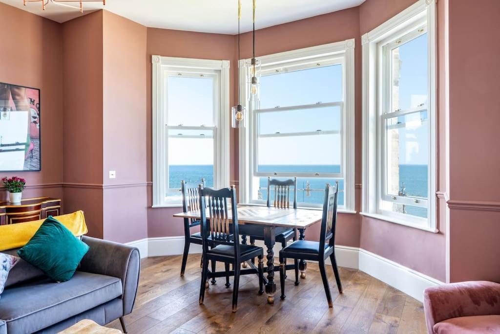 Stylish Beachfront Apartment, Sweeping Ocean Views And Luxury Touches Херн-Бей Экстерьер фото